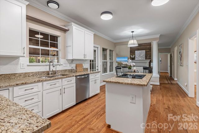 122 Lake Pine Road, Mooresville, NC 28117