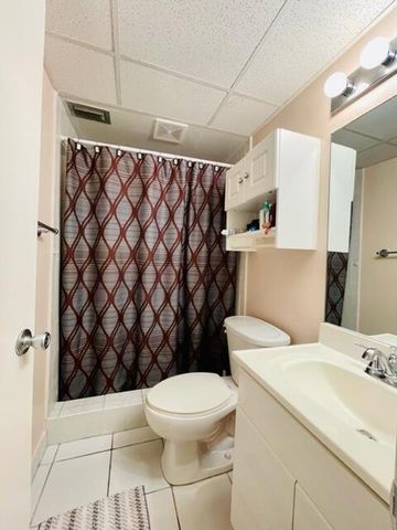 22755 SW 66th Avenue 103, Boca Raton, FL 33428