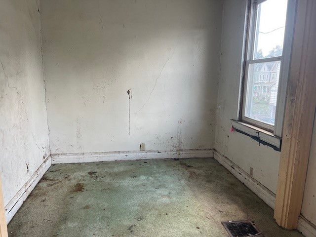 111 Marie Ave, Avalon, PA 15202