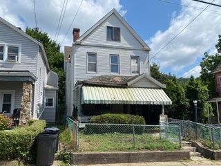 111 Marie Ave, Avalon, PA 15202