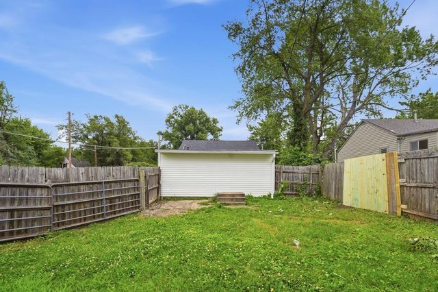 1100 S Savage Street, Independence, MO 64050