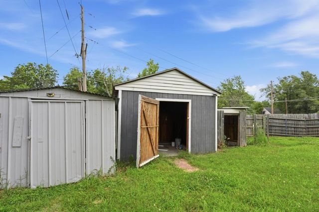 1100 S Savage Street, Independence, MO 64050