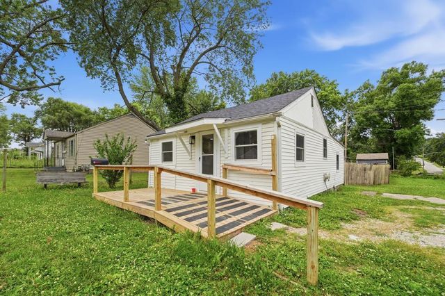 1100 S Savage Street, Independence, MO 64050