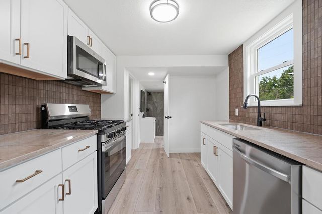 1100 S Savage Street, Independence, MO 64050