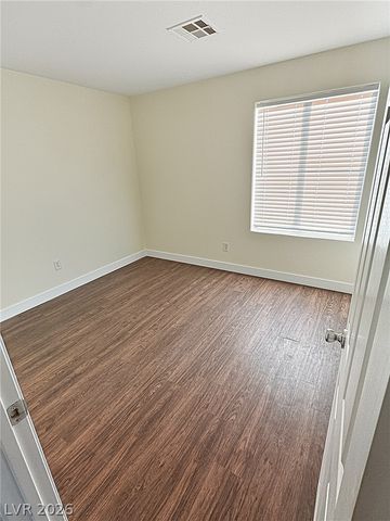 2143 Tierra Del Verde Street, Las Vegas, NV 89156