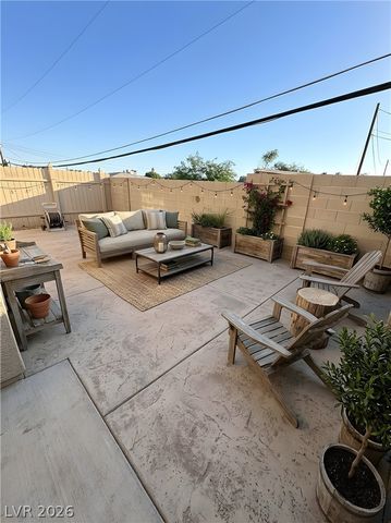 2143 Tierra Del Verde Street, Las Vegas, NV 89156