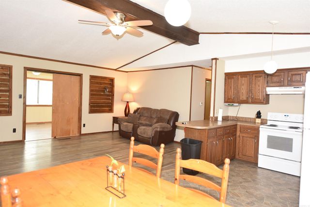 110 Meadow Ln, Fairfield Bay, AR 72088