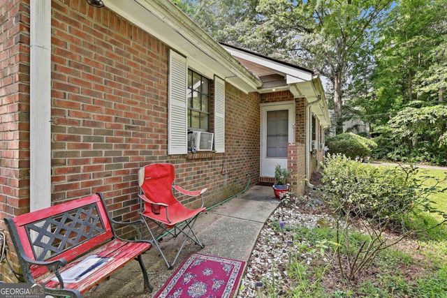 105 Meadowbrook Court, Fayetteville, GA 30215
