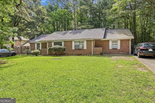 105 Meadowbrook Court, Fayetteville, GA 30215