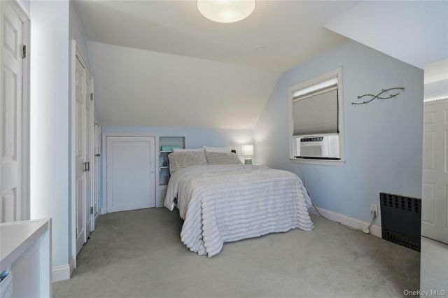 152 Collins Avenue, Williston Park, NY 11596