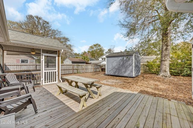 134 NW 17th Street, Oak Island, NC 28465