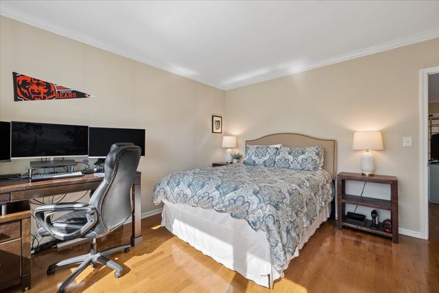 2601 Central Street 402, Evanston, IL 60201
