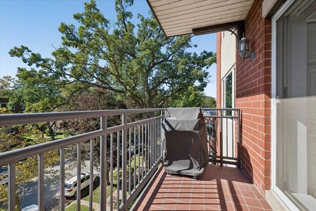 2601 Central Street 402, Evanston, IL 60201