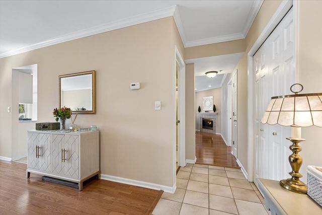 2601 Central Street 402, Evanston, IL 60201