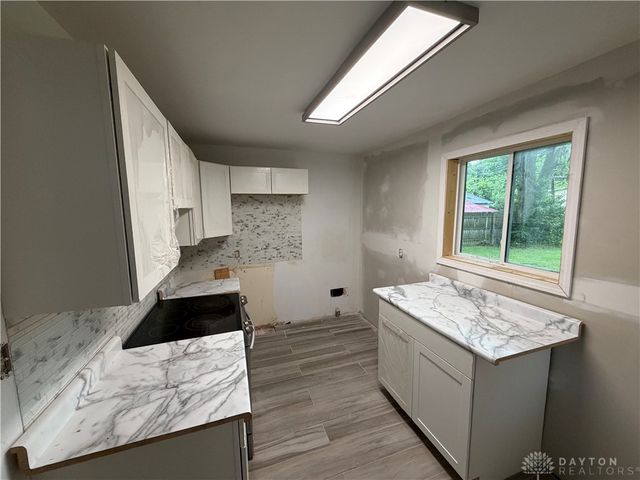 2728 Melbourne Avenue, Dayton, OH 45417