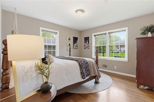 2006 W 71st Terrace, Prairie Village, KS 66208