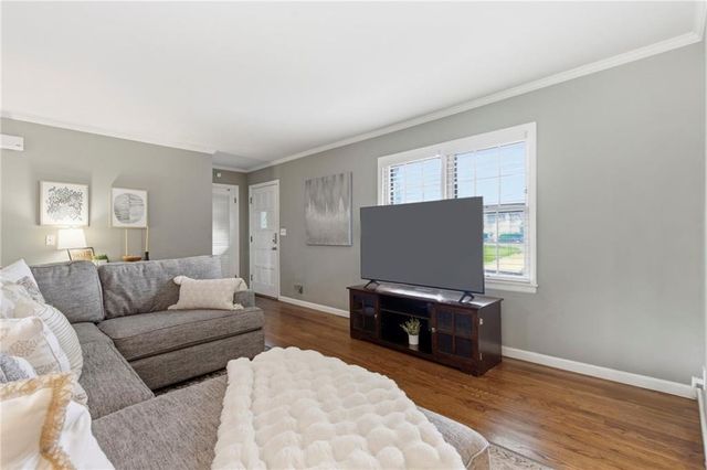 2006 W 71st Terrace, Prairie Village, KS 66208