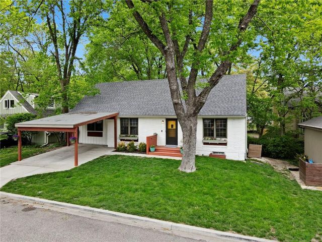 2006 W 71st Terrace, Prairie Village, KS 66208