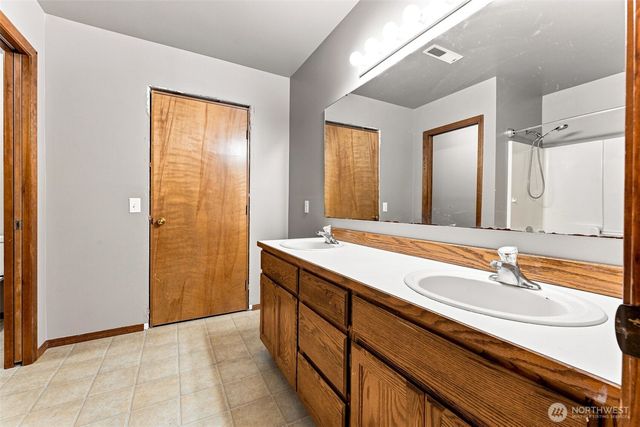 17222 92nd Avenue E, Puyallup, WA 98375