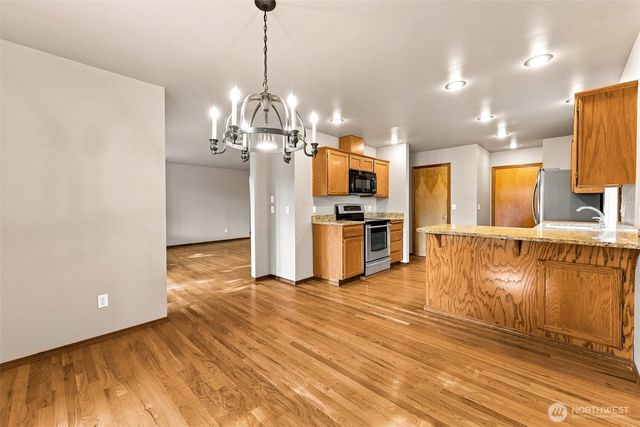 17222 92nd Avenue E, Puyallup, WA 98375