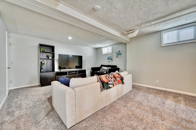 2605 Bonnie Drive, Cincinnati, OH 45230