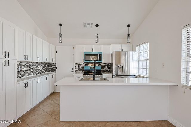 3159 W LAS PALMARITAS Drive, Phoenix, AZ 85051