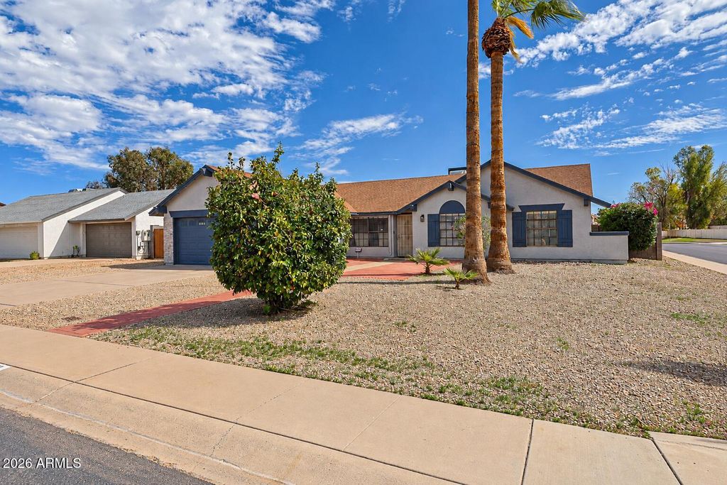 3159 W LAS PALMARITAS Drive, Phoenix, AZ 85051 — photo 4