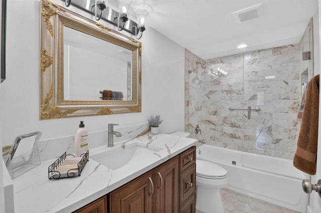 15075 WITNEY Road 212, Delray Beach, FL 33484