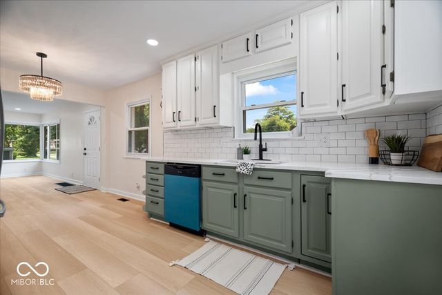 5632 Rosslyn, Indianapolis, IN 46220