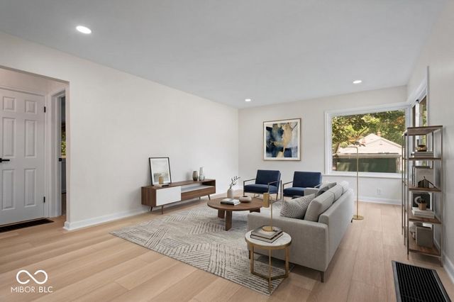 5632 Rosslyn, Indianapolis, IN 46220
