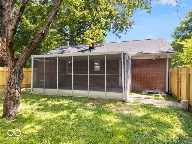 5632 Rosslyn, Indianapolis, IN 46220