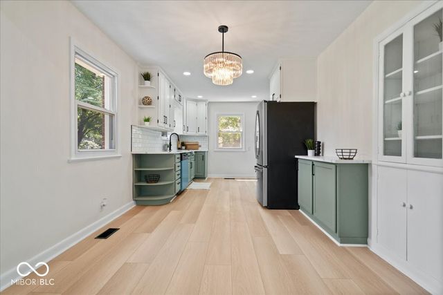 5632 Rosslyn, Indianapolis, IN 46220