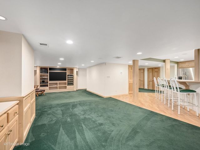 6451 Garfield Ridge Court, Burr Ridge, IL 60527