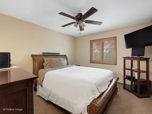 6451 Garfield Ridge Court, Burr Ridge, IL 60527