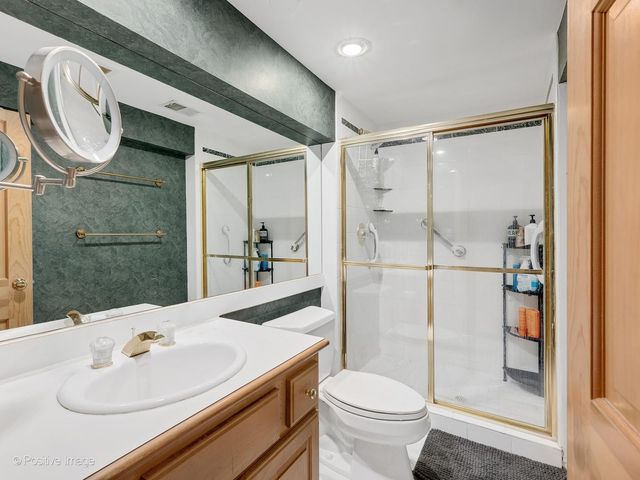6451 Garfield Ridge Court, Burr Ridge, IL 60527