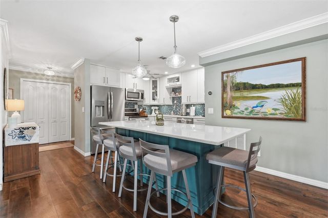 212 CEDARWOOD CIRCLE 212, Seminole, FL 33777