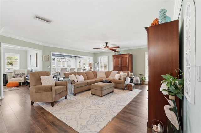 212 CEDARWOOD CIRCLE 212, Seminole, FL 33777