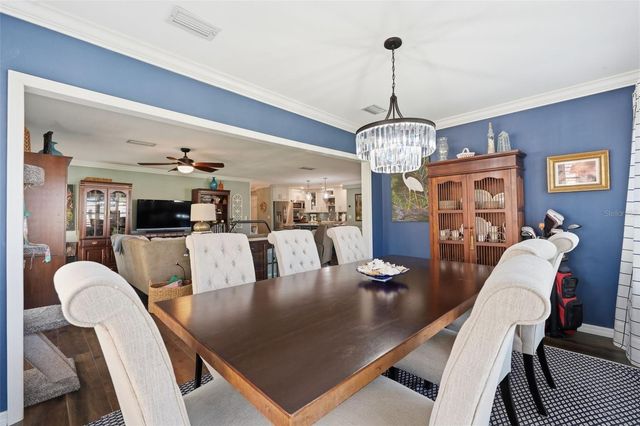 212 CEDARWOOD CIRCLE 212, Seminole, FL 33777