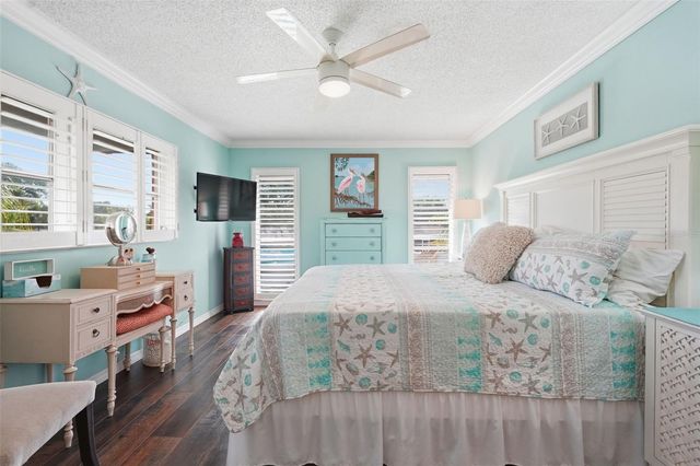 212 CEDARWOOD CIRCLE 212, Seminole, FL 33777