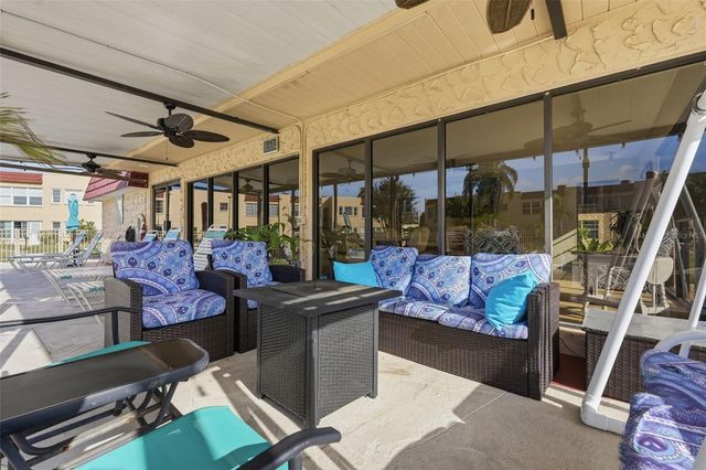 212 CEDARWOOD CIRCLE 212, Seminole, FL 33777