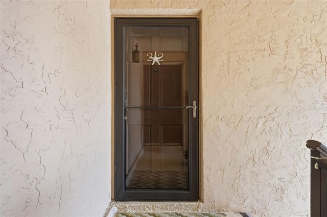 212 CEDARWOOD CIRCLE 212, Seminole, FL 33777