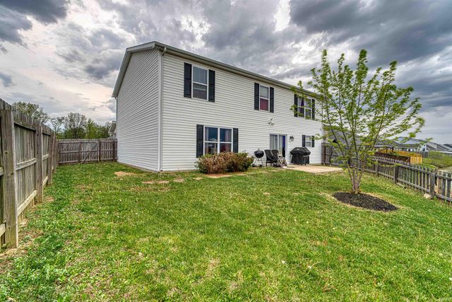 6411 Kinway Drive, Evansville, IN 47725