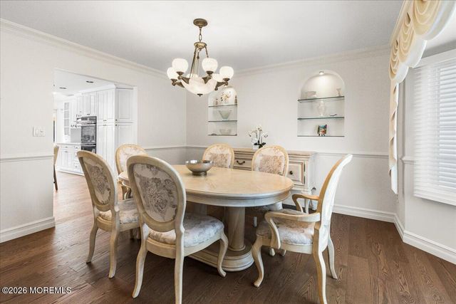 17 Thomas Drive, Manalapan, NJ 07726