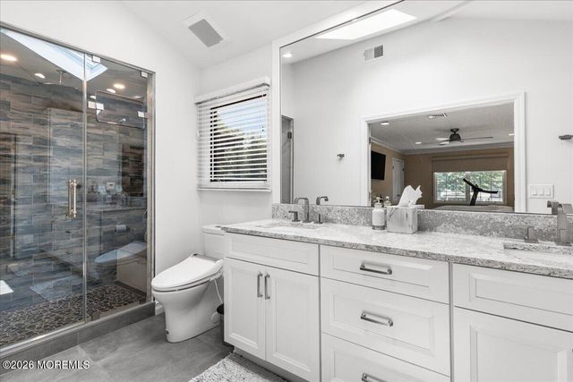 17 Thomas Drive, Manalapan, NJ 07726