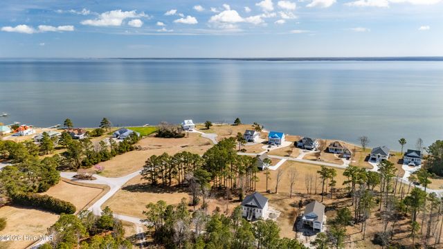 4007 Tarpon Drive, Oriental, NC 28571