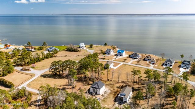 4007 Tarpon Drive, Oriental, NC 28571