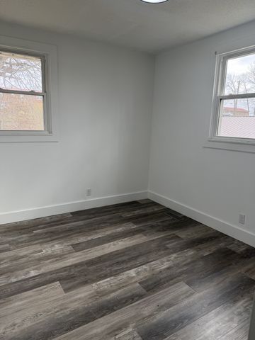 1704 Walnut Ave, Lawrenceburg, TN 38464