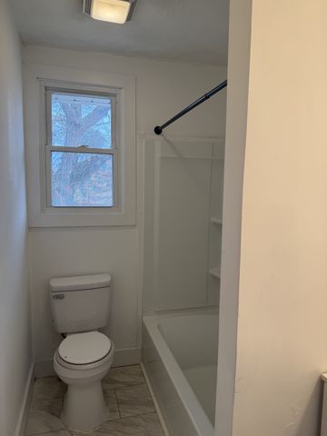 1704 Walnut Ave, Lawrenceburg, TN 38464