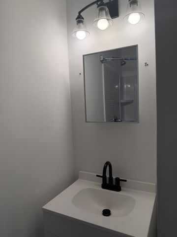 1704 Walnut Ave, Lawrenceburg, TN 38464