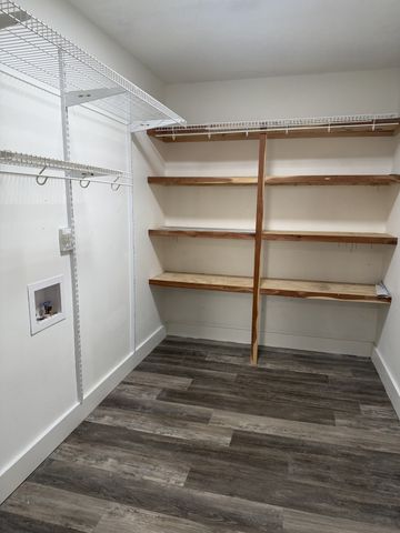 1704 Walnut Ave, Lawrenceburg, TN 38464